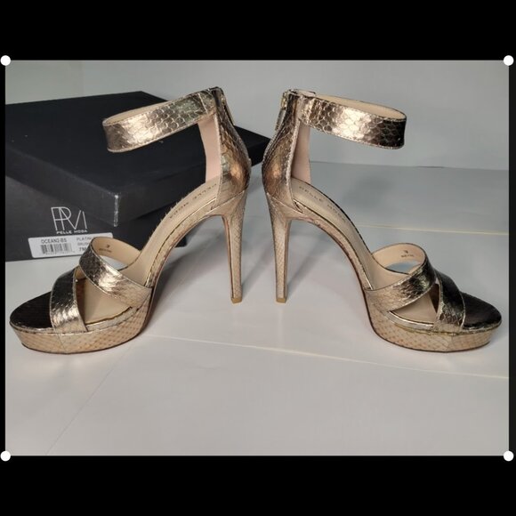 NWT Pelle Moda Ocean Platform Sandal in Platinum Brushed Snake,  Size 7 - Picture 3 of 16